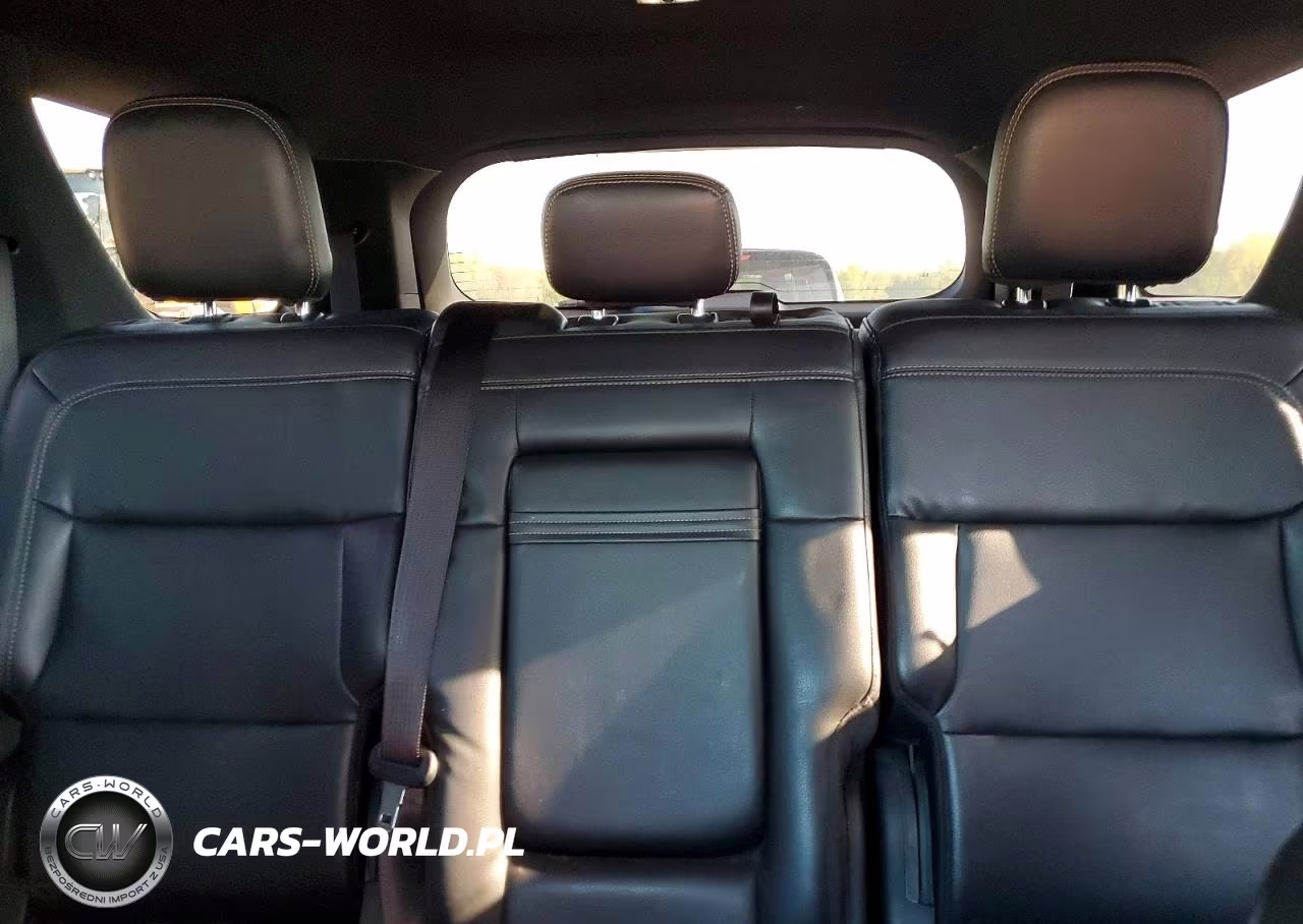 2020 Ford Explorer Xlt VIN:1FMSK8DH1LGB00200 - 10