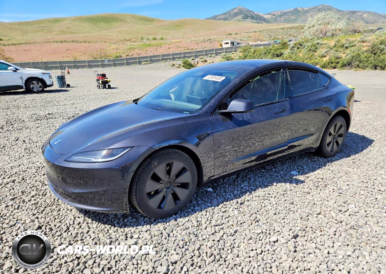 2024 Tesla Model 3 – zdjęcie 1 z 12