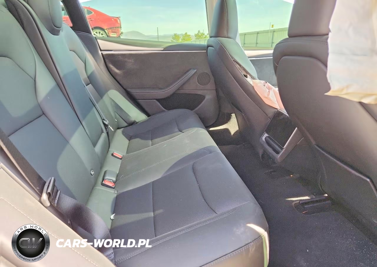 2024 Tesla Model 3 VIN:5YJ3E1EB1RF829740 - 10