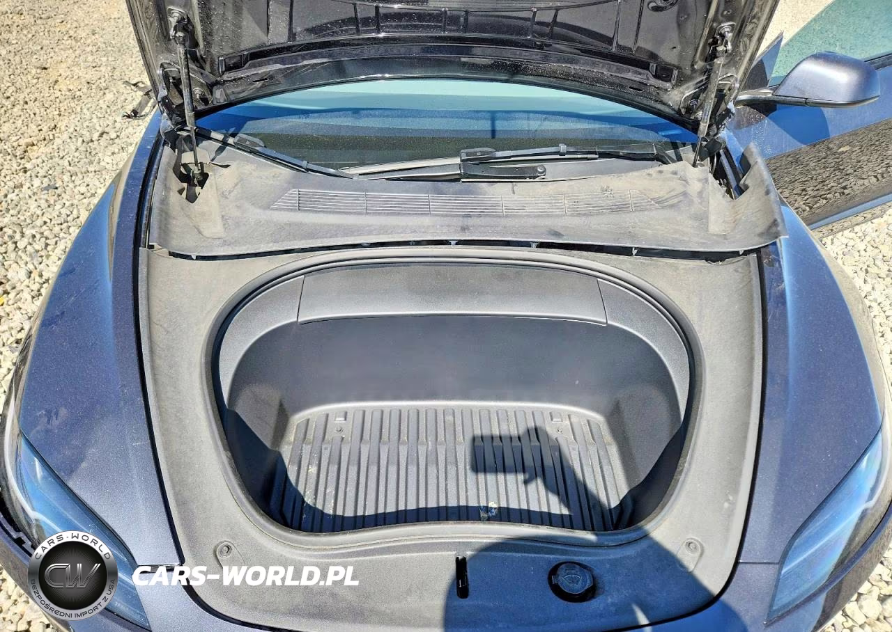 2024 Tesla Model 3 VIN:5YJ3E1EB1RF829740 - 11
