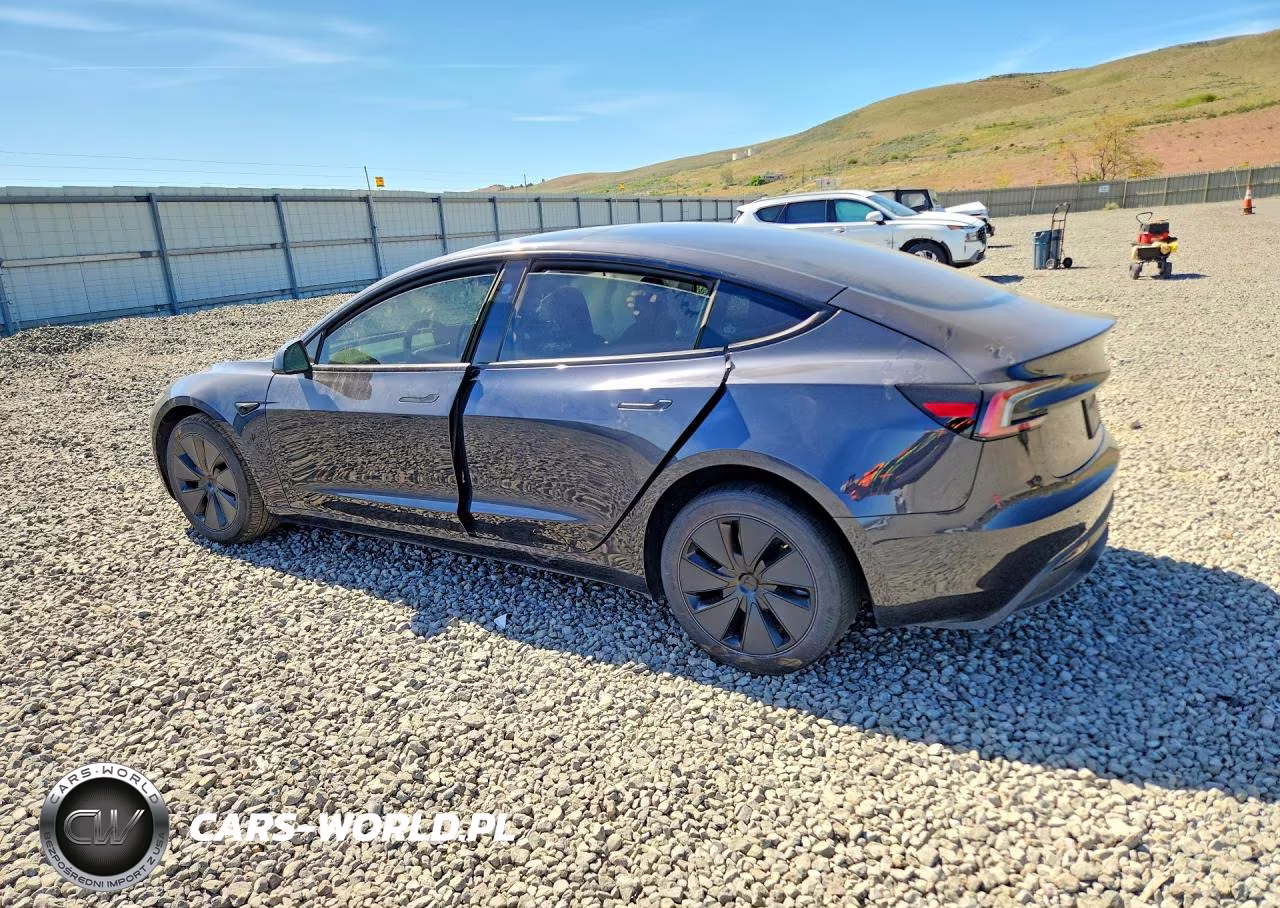 2024 Tesla Model 3 VIN:5YJ3E1EB1RF829740 - 2