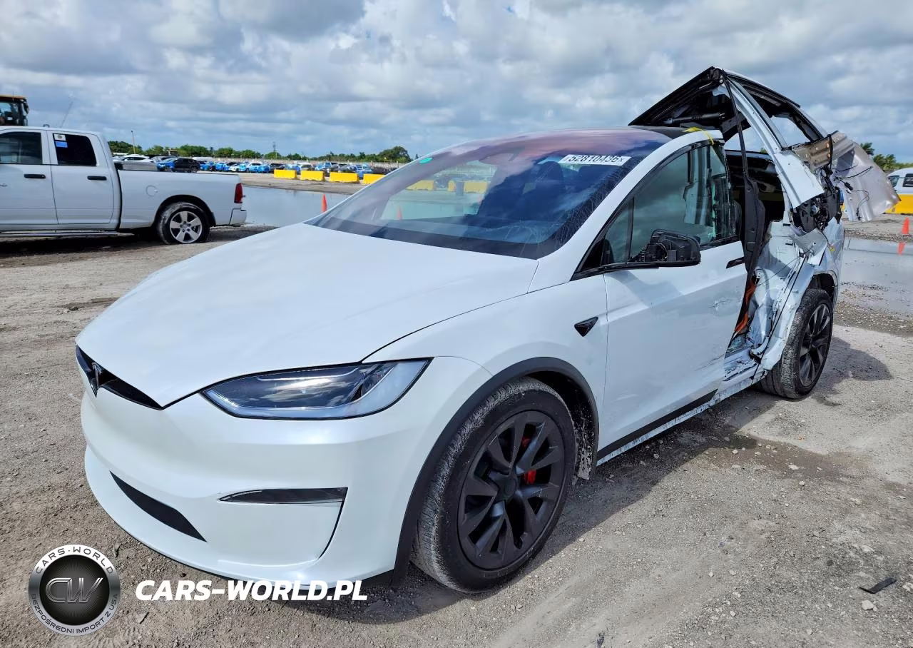 2024 Tesla Model X – zdjęcie 1 z 13