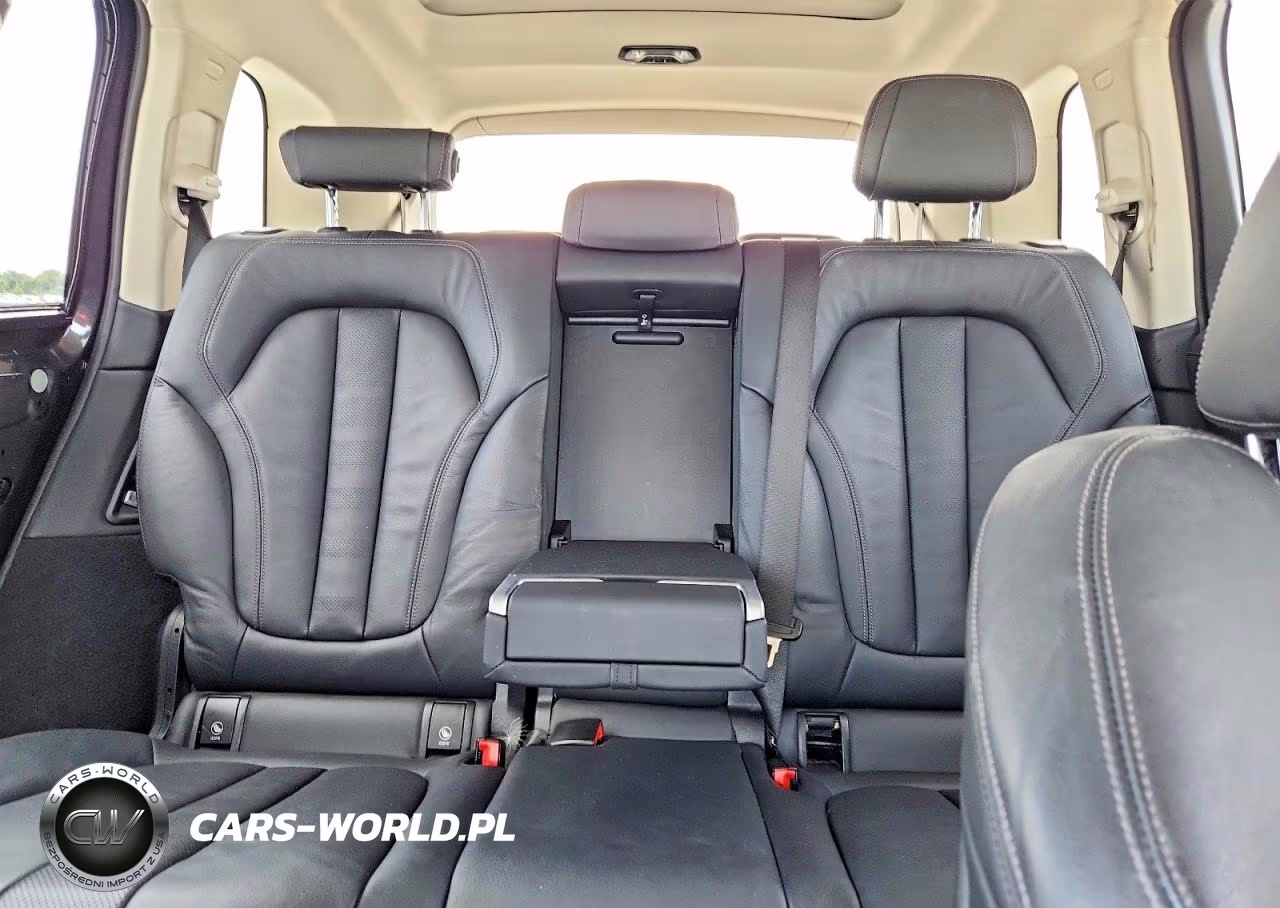 2021 BMW X7 xDrive40I VIN:5UXCW2C06M9G16355 - 10