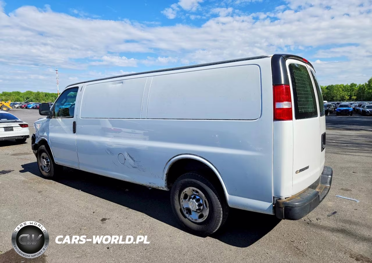 2018 Chevrolet Express G2500 VIN:1GCWGBFP2J1263978 - 2