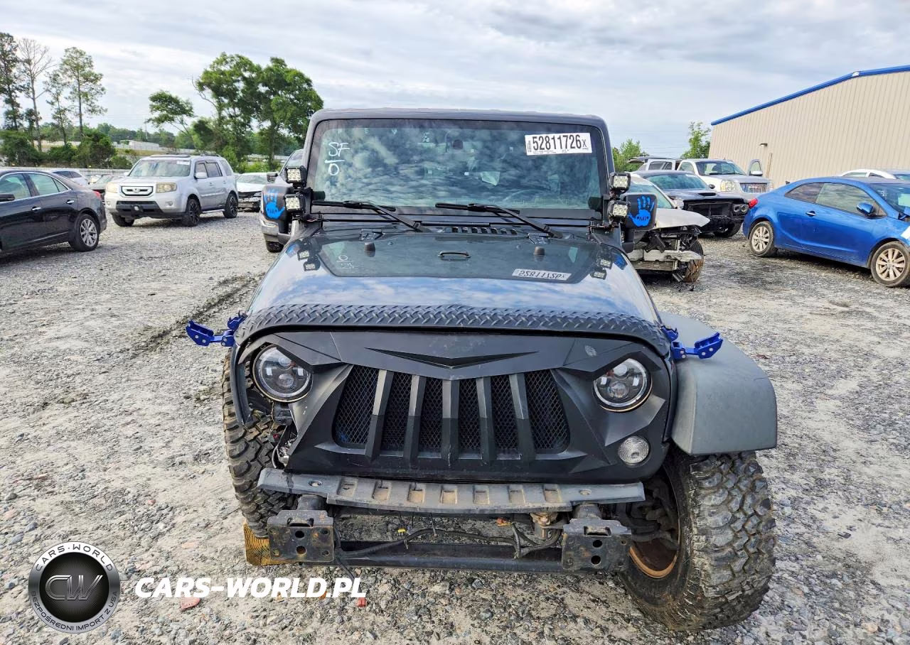 2016 Jeep Wrangler Unlimited Sport VIN:1C4BJWDG0GL266644 - 5