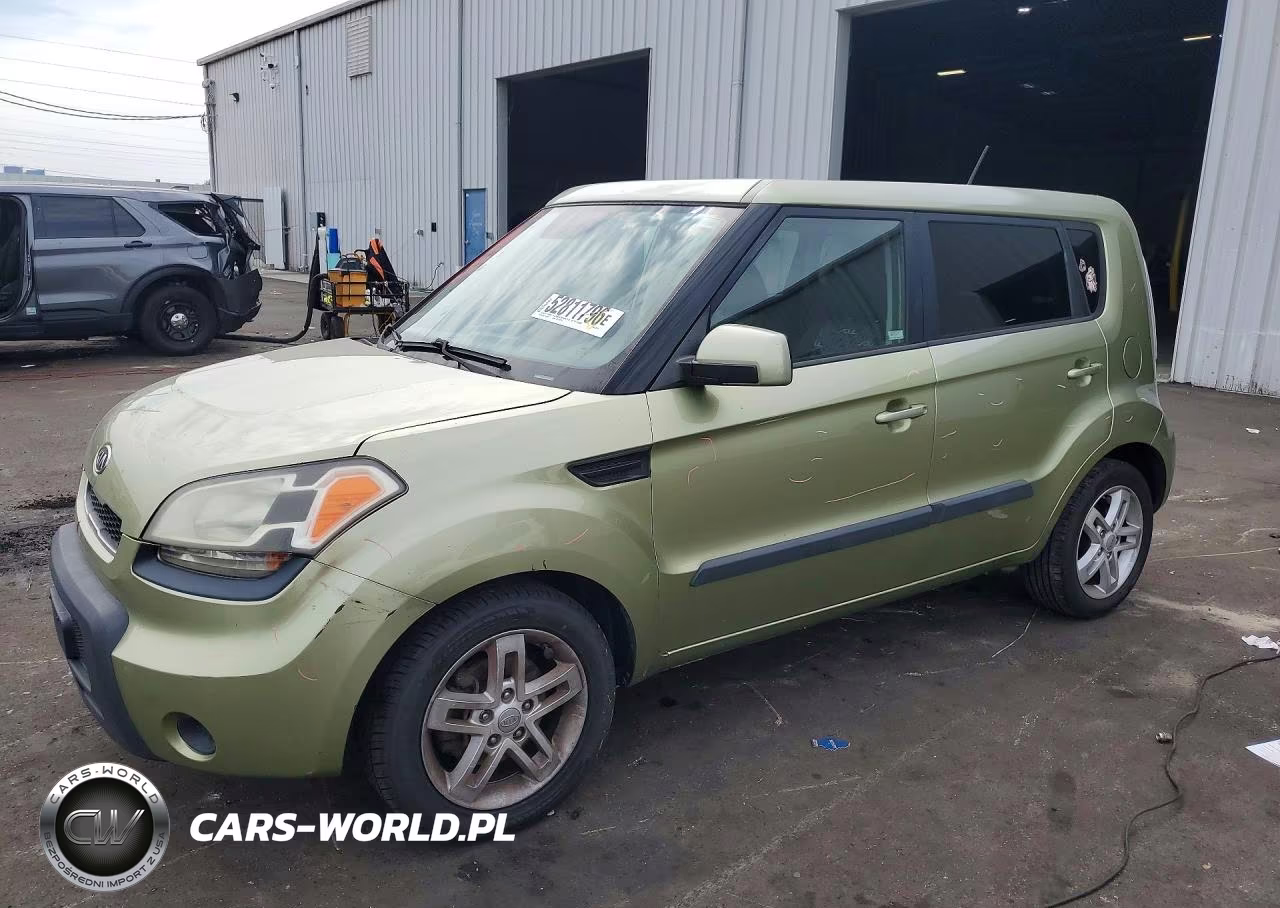 2011 Kia Soul +