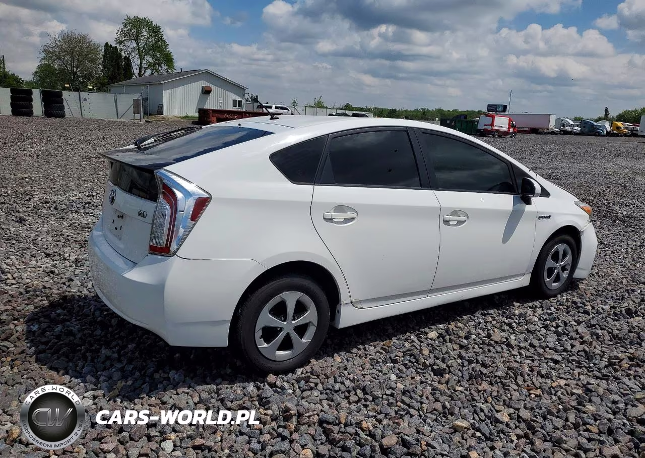 2012 Toyota Prius Two VIN:JTDKN3DU8C5427152 - 3