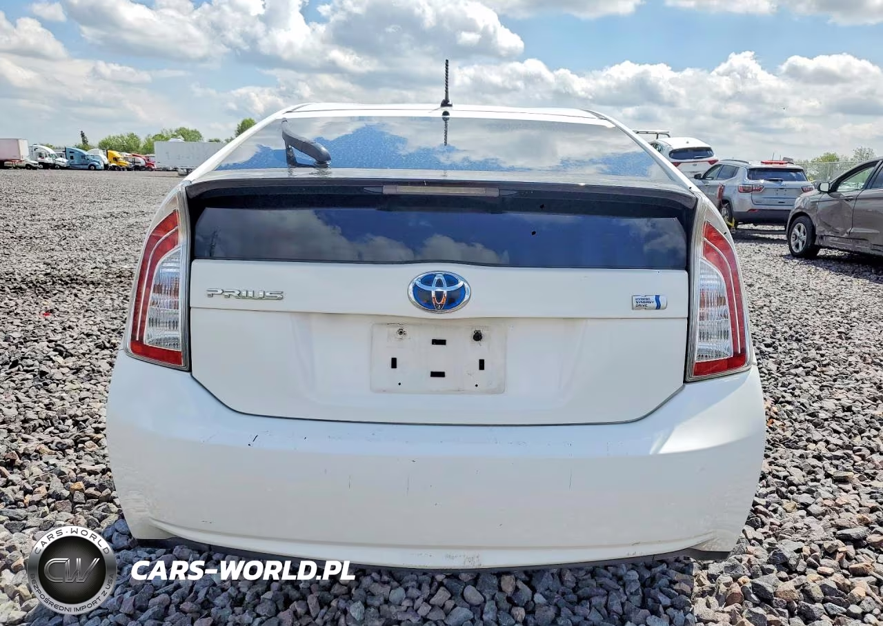 2012 Toyota Prius Two VIN:JTDKN3DU8C5427152 - 6