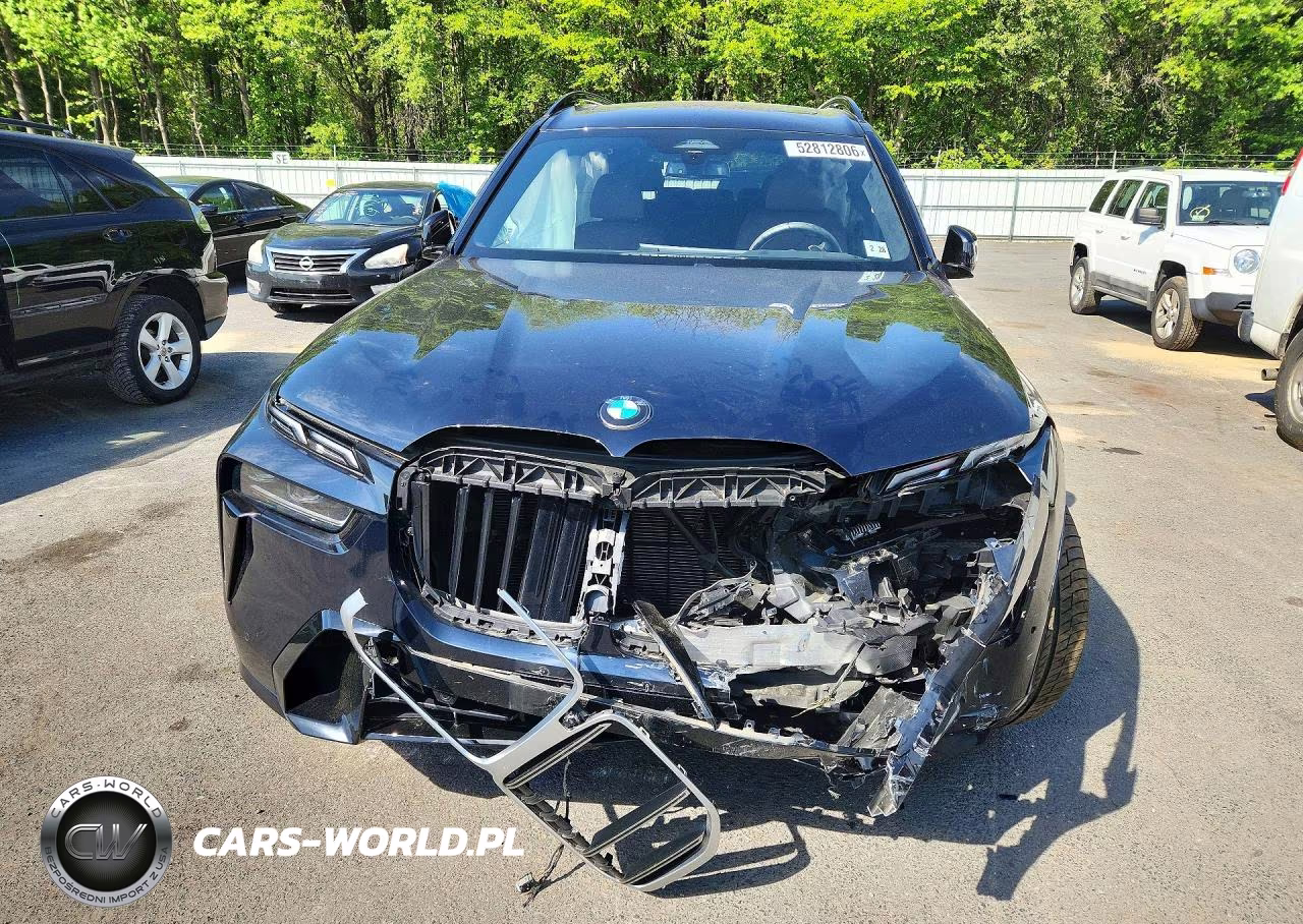 2023 BMW X7 xDrive40I VIN:5UX23EM0XP9R30984 - 5