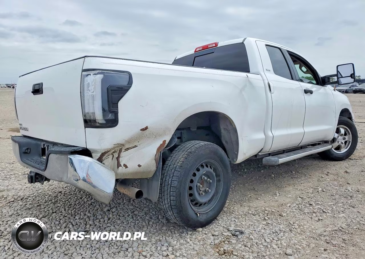 2010 Toyota Tundra VIN:5TFRY5F1XAX077707 - 3