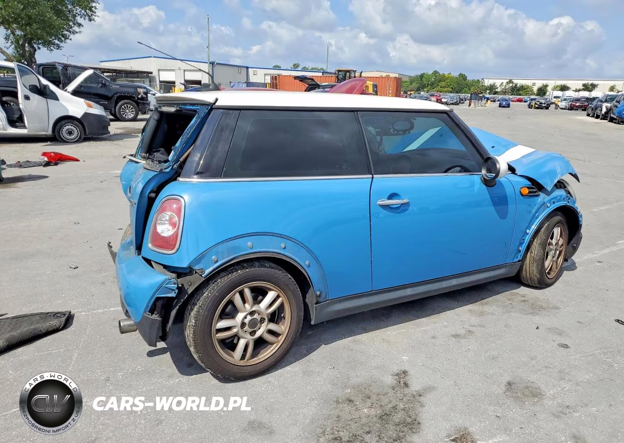 2013 Mini Cooper VIN:WMWSU3C57DT687453 - 3