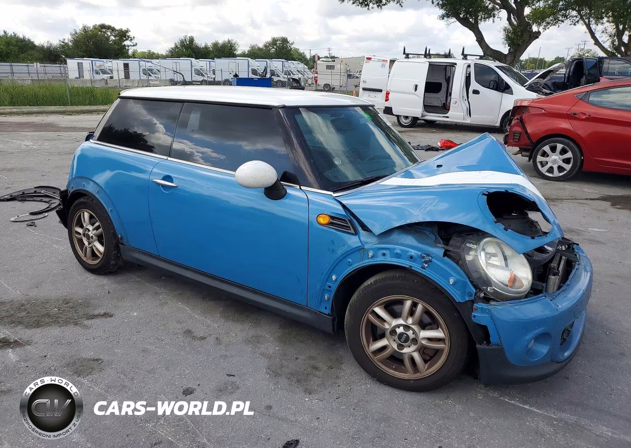 2013 Mini Cooper VIN:WMWSU3C57DT687453 - 4