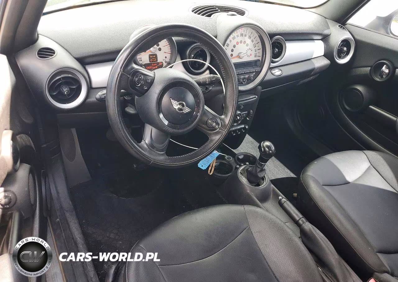 2013 Mini Cooper VIN:WMWSU3C57DT687453 - 8