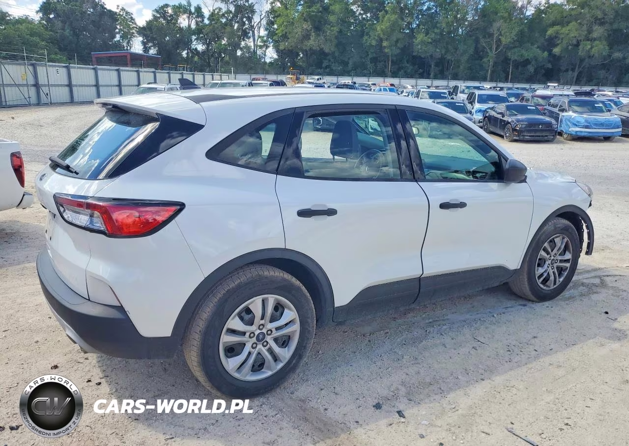 2022 Ford Escape S VIN:1FMCU0F64NUB54994 - 3