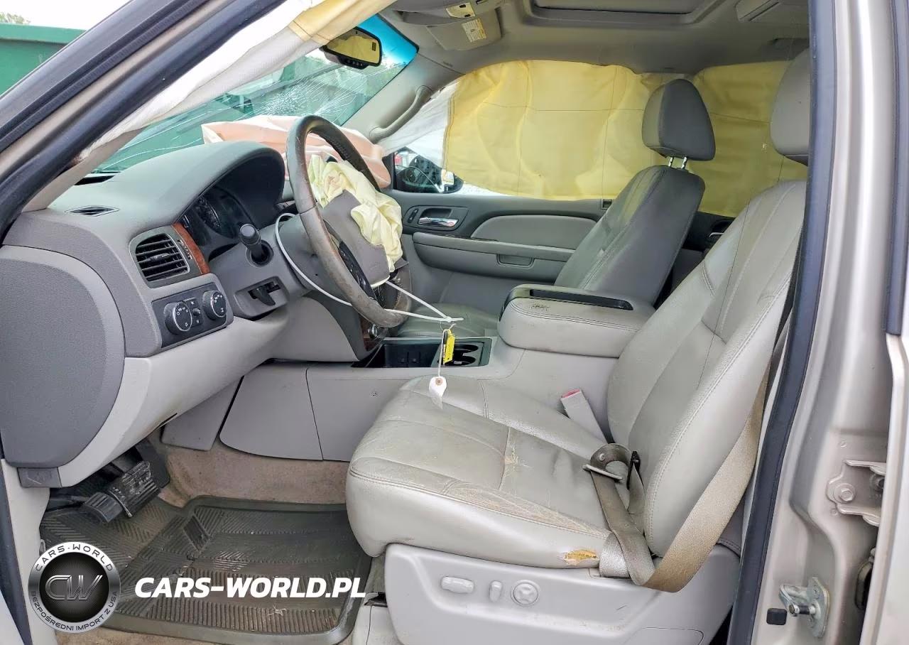2007 Chevrolet Avalanche K1500 VIN:3GNFK123X7G207557 - 7