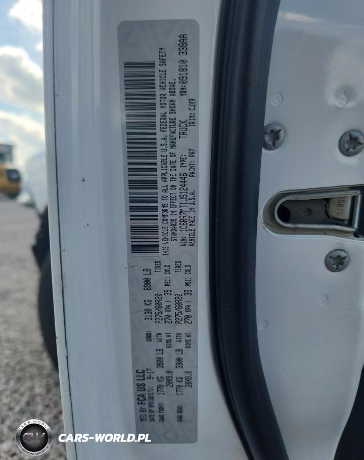 2018 Ram 1500 Sport VIN:1C6RR7MT1JS124446 - 12