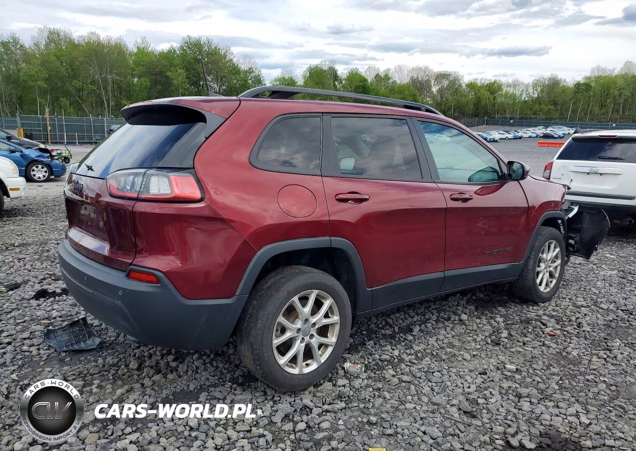 2020 Jeep Cherokee Latitude Plus VIN:1C4PJMLB7LD646990 - 3
