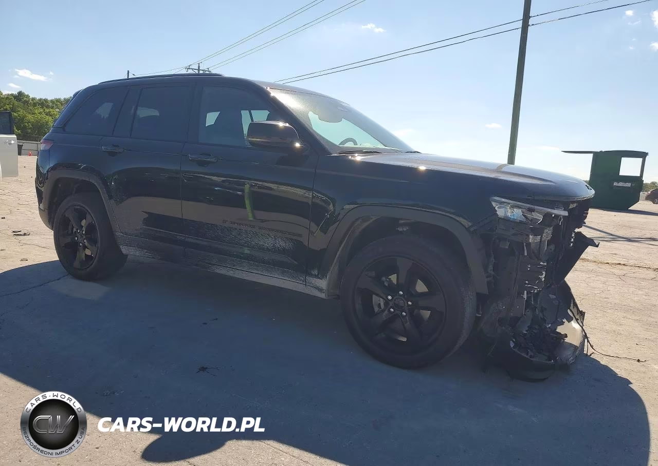 2023 Jeep Grand Cherokee Laredo VIN:1C4RJHAGXPC560213 - 4