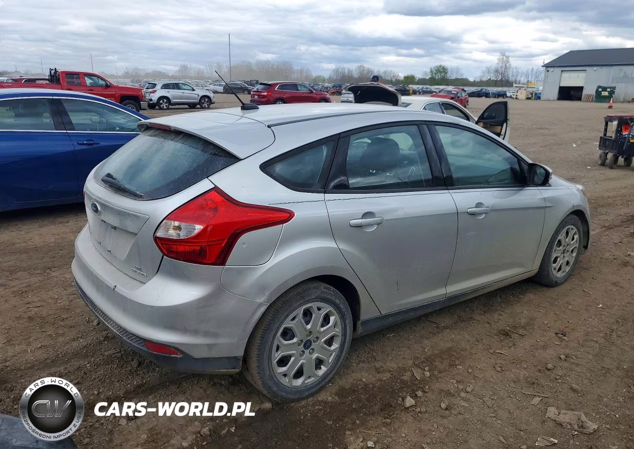 2012 Ford Focus Se VIN:1FAHP3K21CL445094 - 3