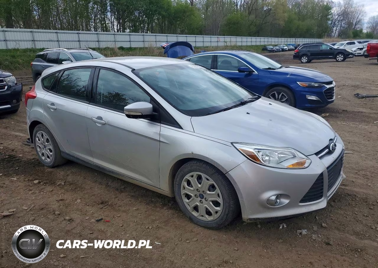 2012 Ford Focus Se VIN:1FAHP3K21CL445094 - 4