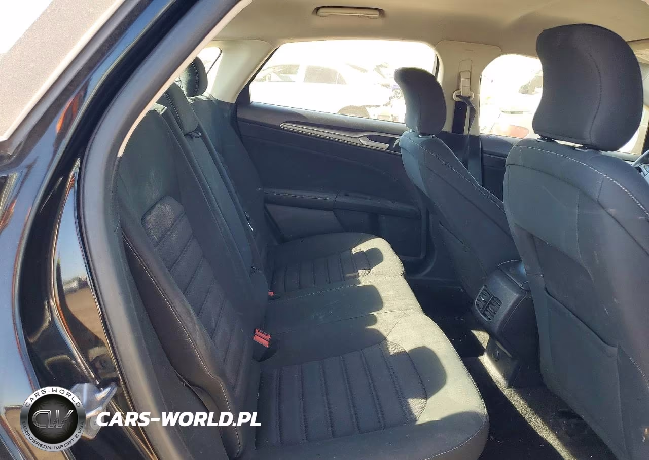 2018 Ford Fusion Se VIN:3FA6P0HD2JR228196 - 10