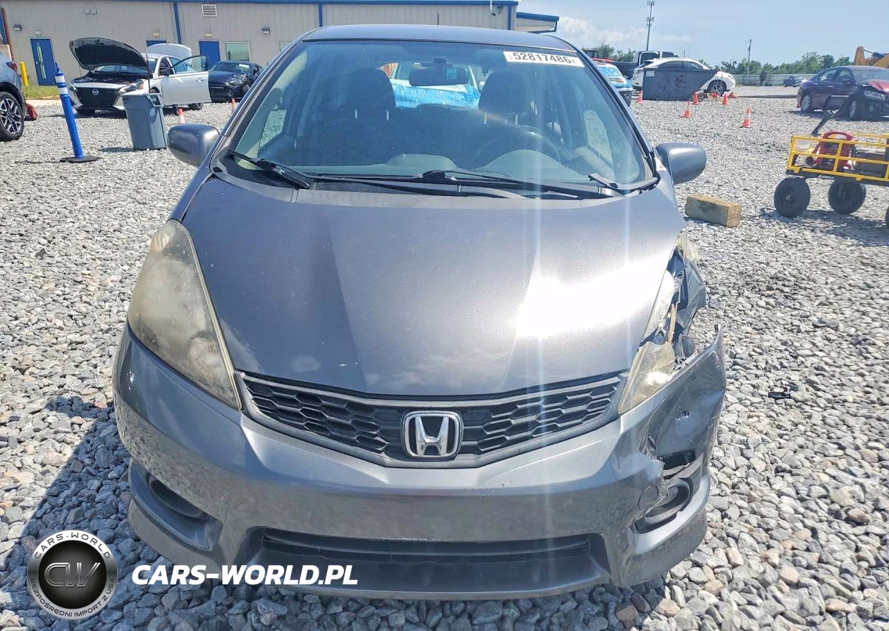 2012 Honda Fit Sport VIN:JHMGE8H59CC024524 - 5