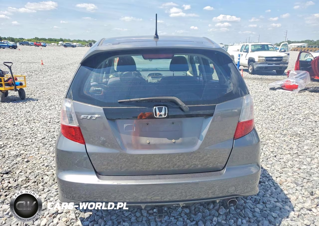 2012 Honda Fit Sport VIN:JHMGE8H59CC024524 - 6