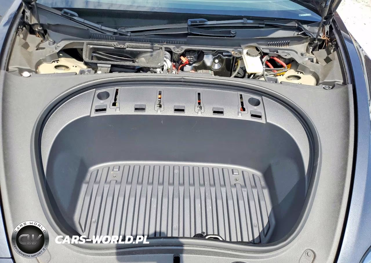 2024 Tesla Model 3 VIN:5YJ3E1EA1RF758160 - 12