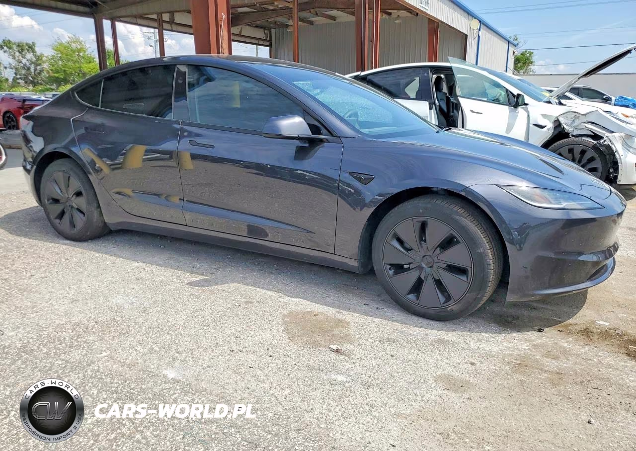 2024 Tesla Model 3 VIN:5YJ3E1EA1RF758160 - 4