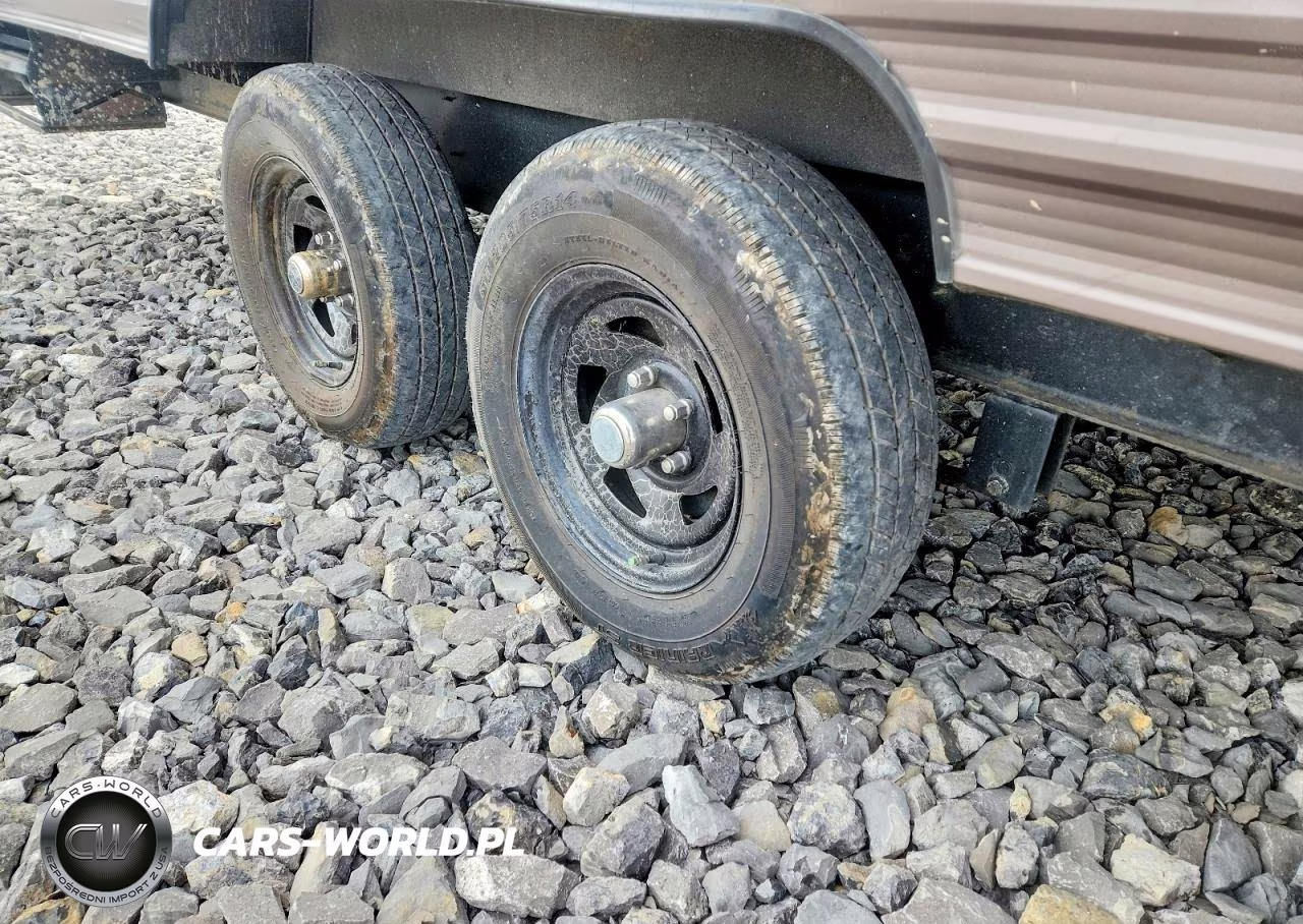 2018 Forest River Grey Wolf Camper VIN:4X4TCKB24JK045506 - 8