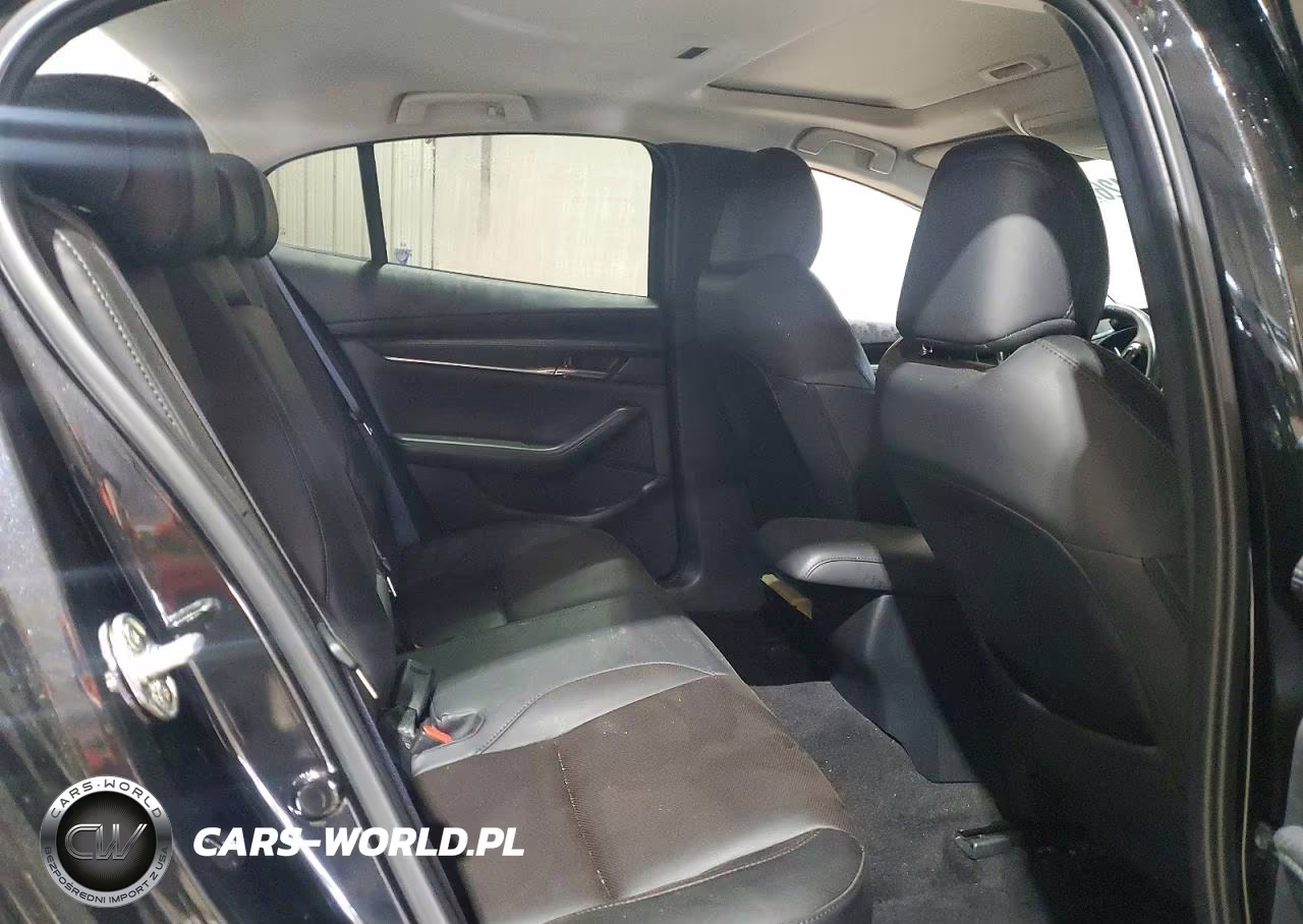2024 Mazda 3 Premium Plus VIN:3MZBPBEY1RM427483 - 10