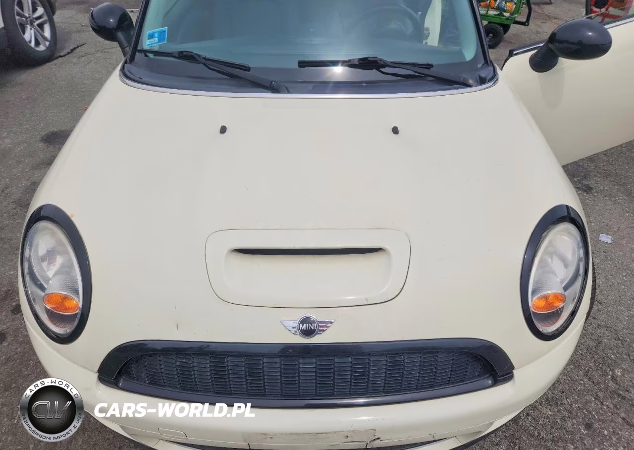 2010 Mini Cooper S VIN:WMWMF7C50ATX43965 - 11