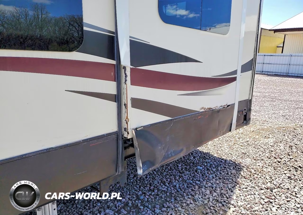 2018 Heartland Bighorn Camper VIN:5SFBG4320JE369869 - 9
