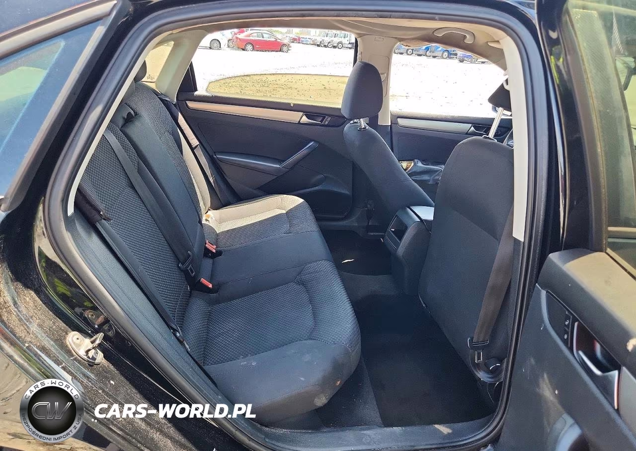 2013 Volkswagen Passat S VIN:1VWAP7A31DC138519 - 10