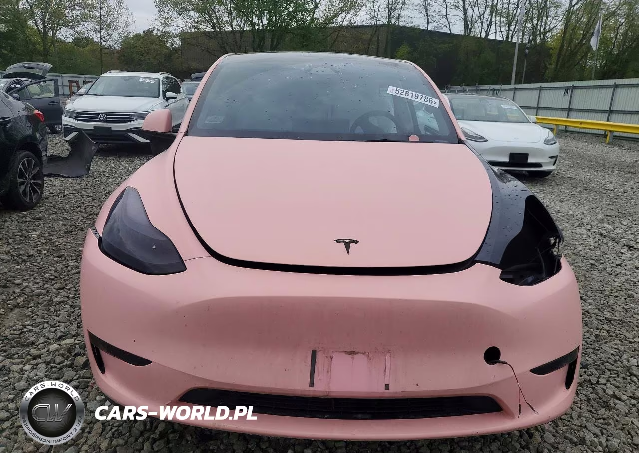 2024 Tesla Model Y VIN:7SAYGAEEXRF020105 - 5