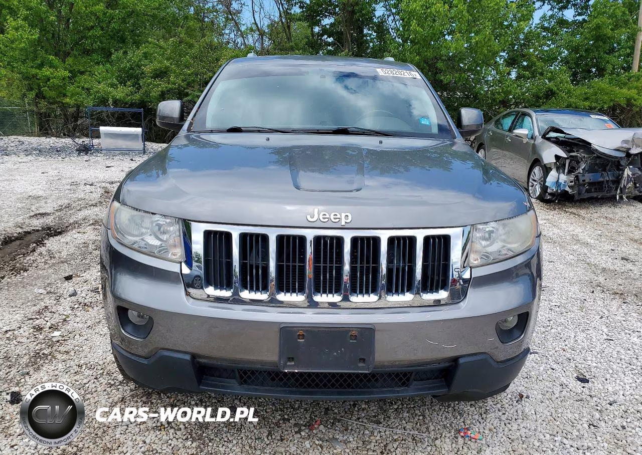 2011 Jeep Grand Cherokee Laredo VIN:1J4RR4GG8BC721962 - 5