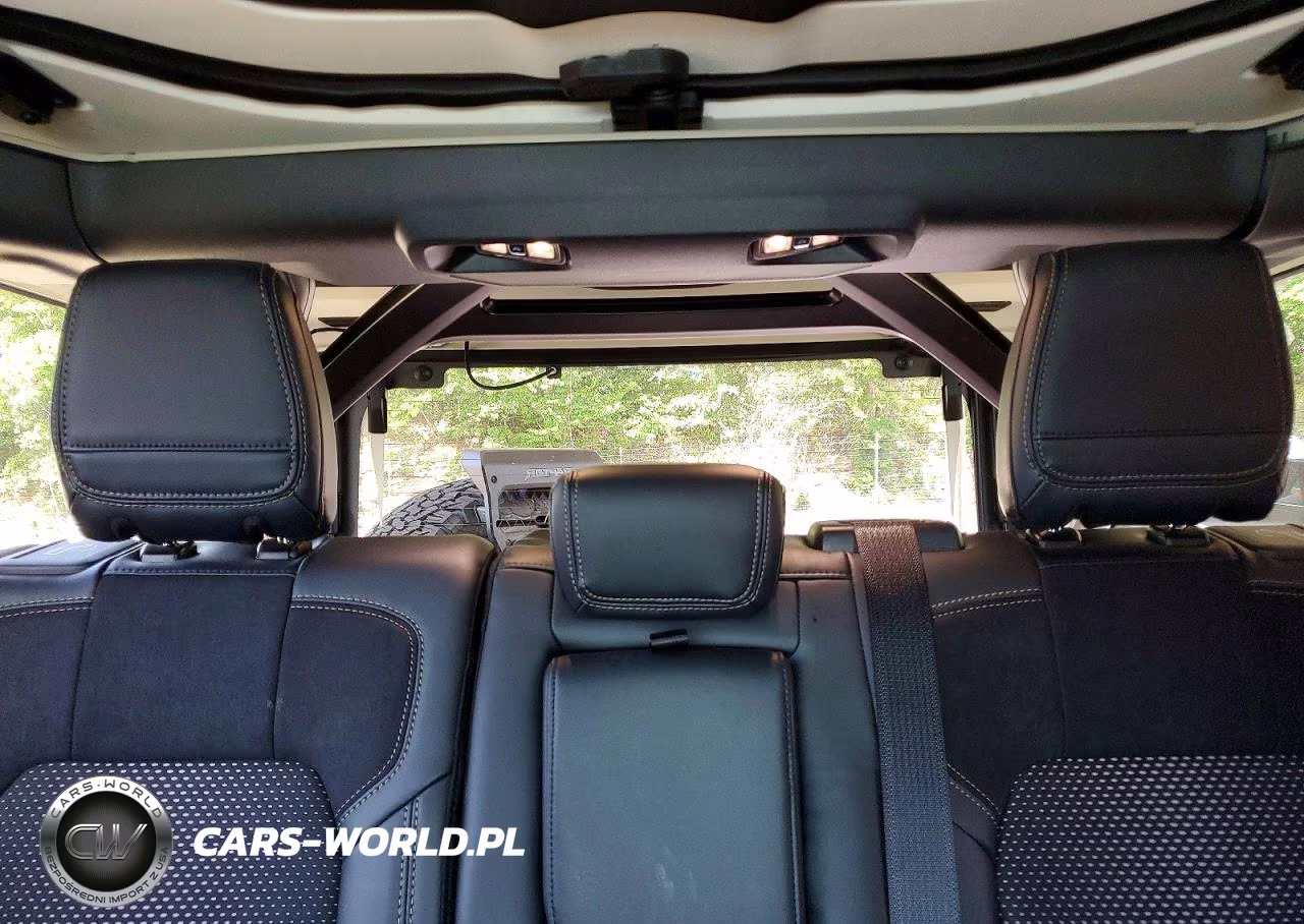 2025 Ford Bronco Raptor VIN:1FMEE0RR0SLB63902 - 10