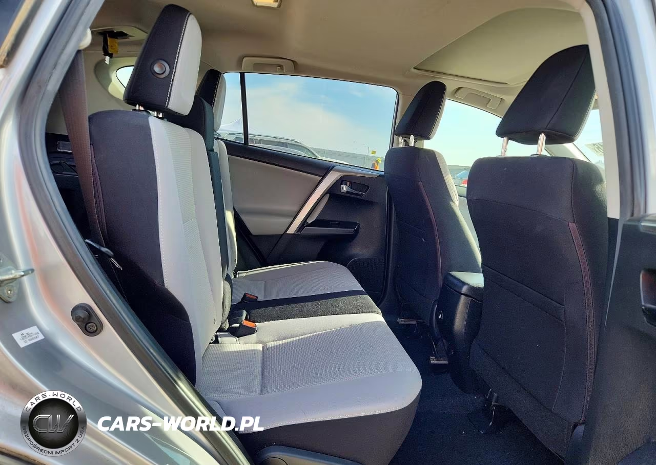2018 Toyota Rav4 Xle VIN:JTMRFREV0JJ231958 - 11