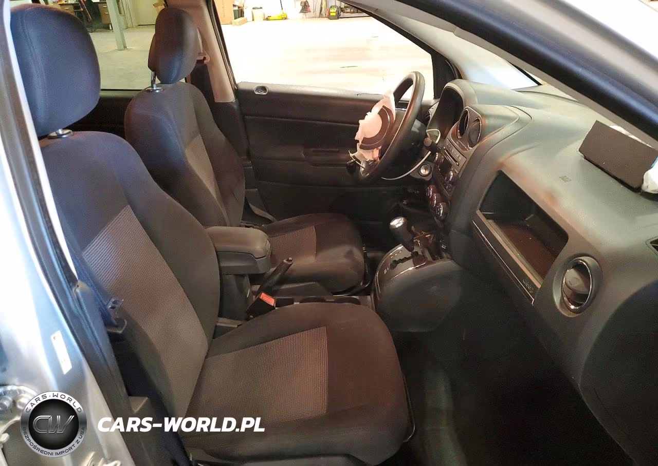 2012 Jeep Compass Sport VIN:1C4NJDBB0CD624015 - 7