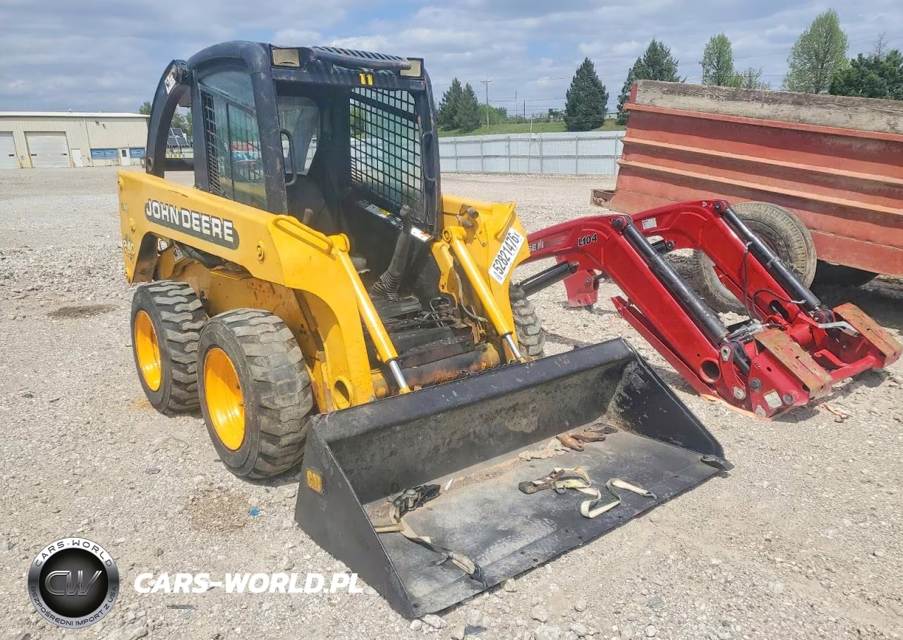2002 John Deere 240 Skid Steer Loader