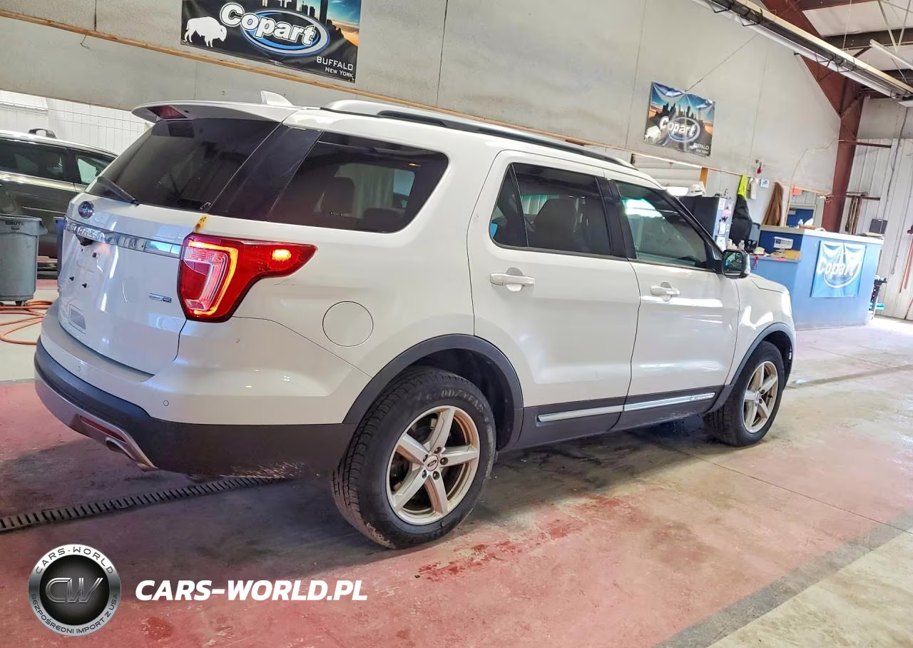 2016 Ford Explorer Xlt VIN:1FM5K8DH4GGB85116 - 3