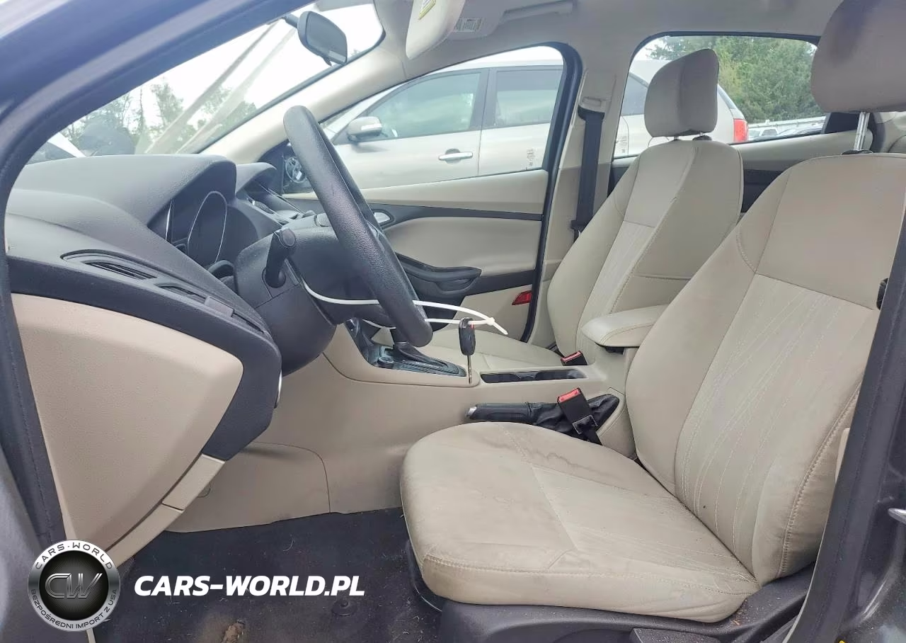 2017 Ford Focus Se VIN:1FADP3F27HL275291 - 7