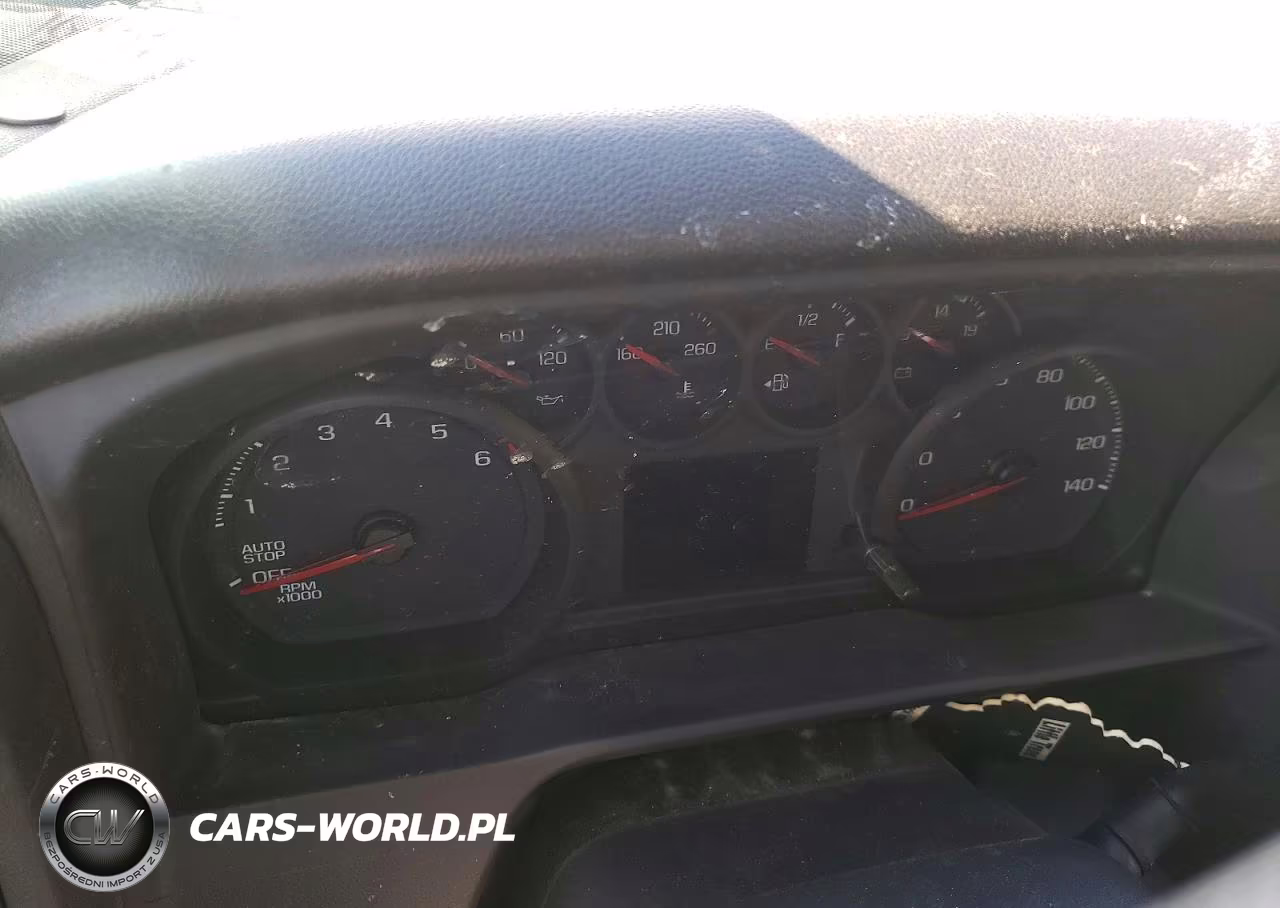2024 Chevrolet Silverado K1500 VIN:3GCNDAEK8RG121118 - 9