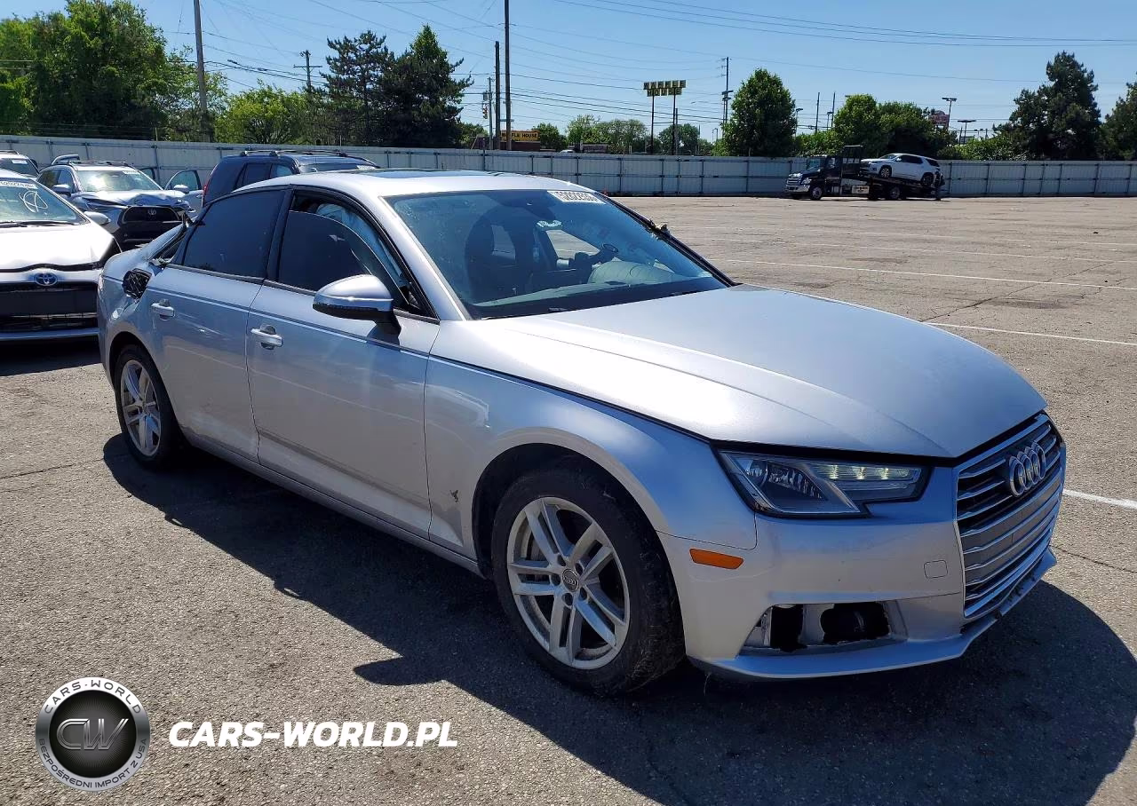 2017 Audi A4 Premium VIN:WAUANAF44HN032127 - 4