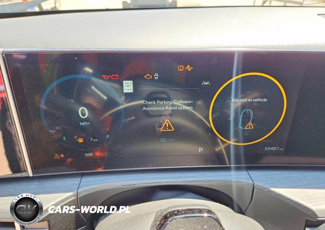 2025 Hyundai Santa Fe Limited VIN:5NMP3DG1XSH025471 - 9