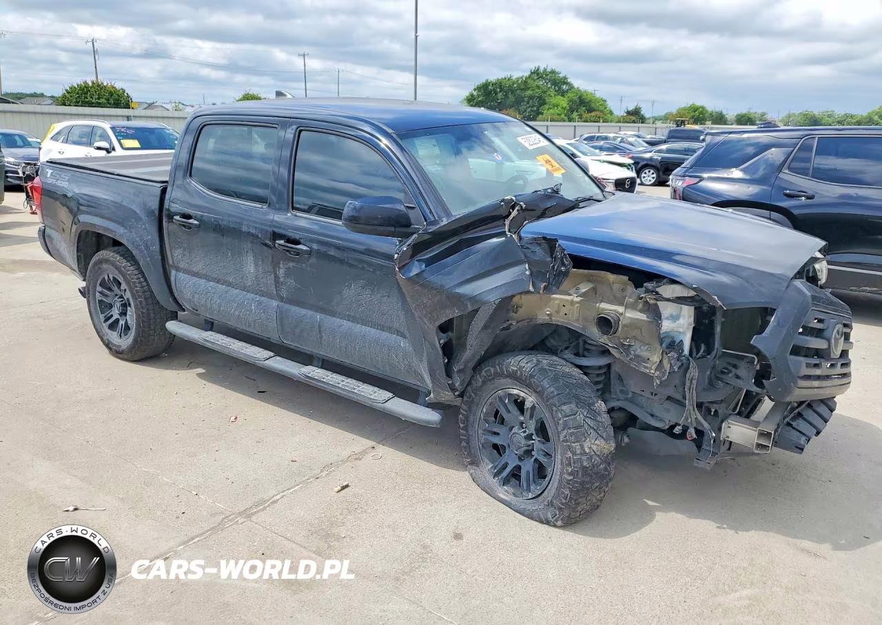 2018 Toyota Tacoma Sr VIN:5TFAX5GN0JX132215 - 4