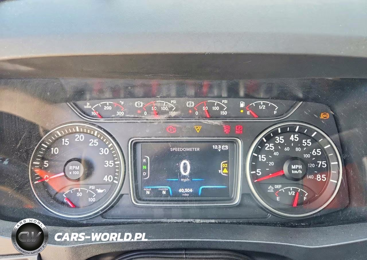 2025 International Mv607 Box Truck VIN:1HTEUMML3SS170045 - 9