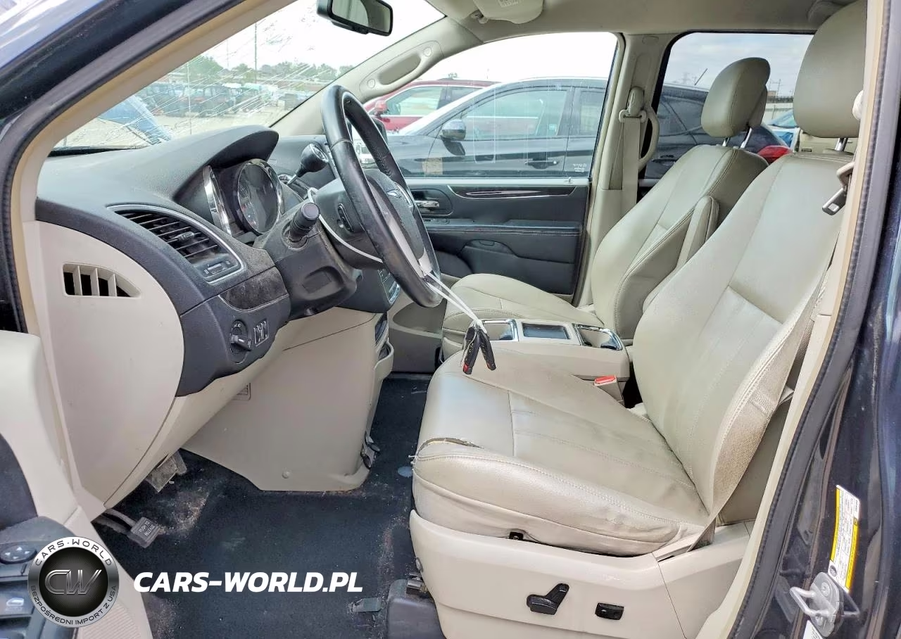 2014 Chrysler Town & Country Touring VIN:2C4RC1BG3ER381855 - 7
