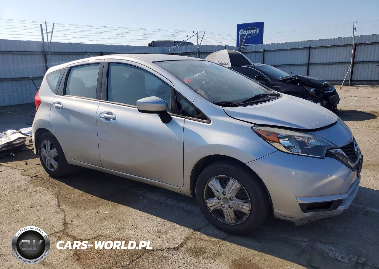 2018 Nissan Versa Note Sv VIN:3N1CE2CP3JL352189 - 4