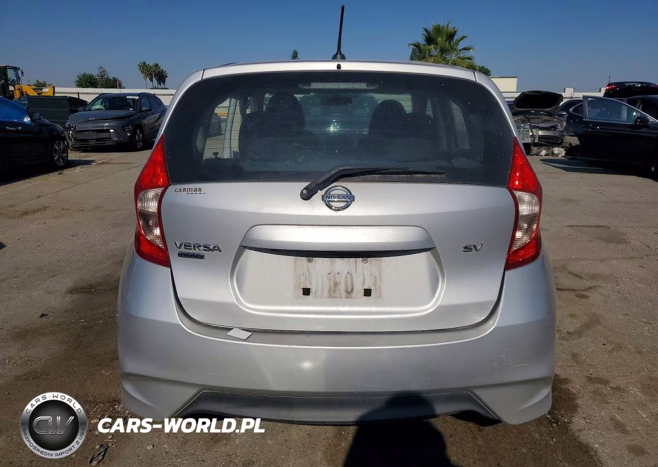 2018 Nissan Versa Note Sv VIN:3N1CE2CP3JL352189 - 6